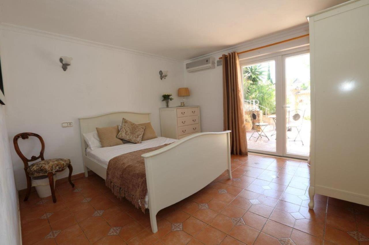 Delightful 5 Bed In Fuengirola Costa Del Sol Villa