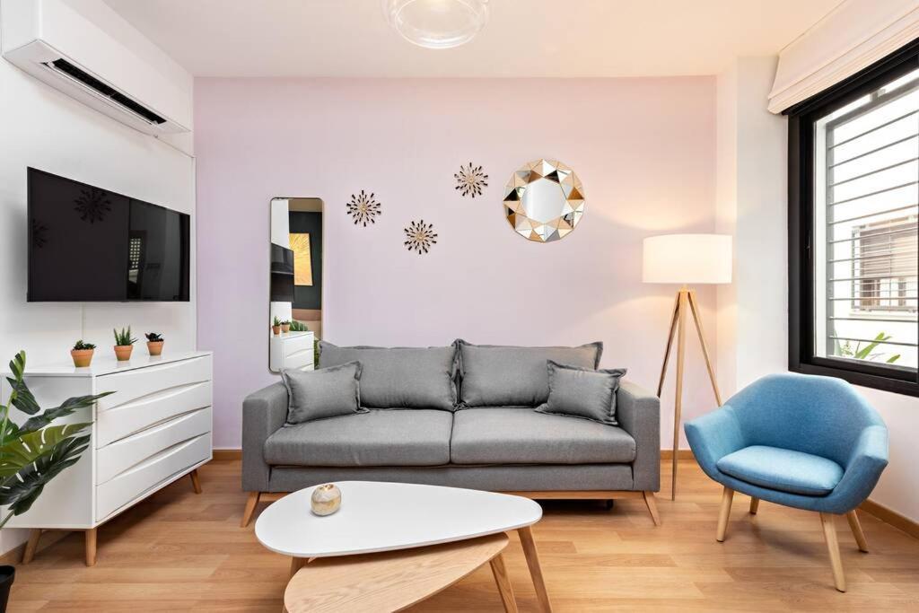 Apartamento Designed Studio With Common Swimming Pool - Center By Rems Málaga