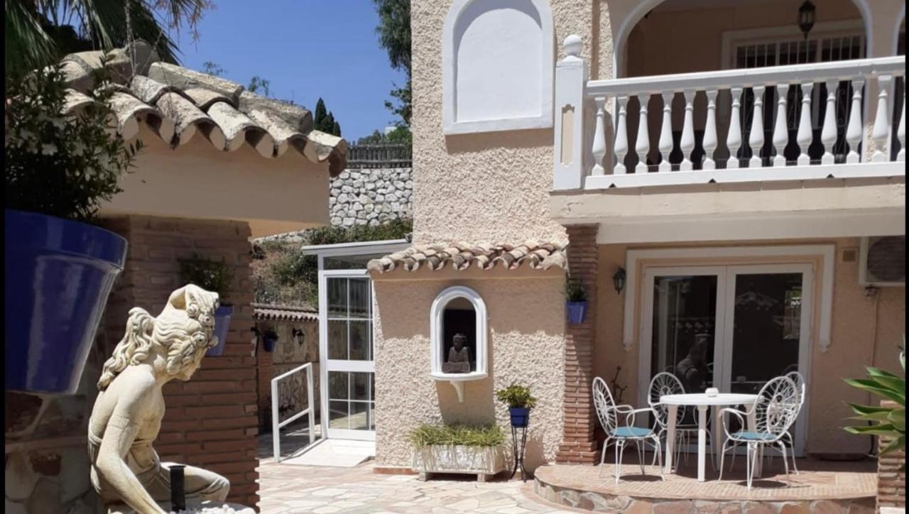 Delightful 5 Bed In Fuengirola Costa Del Sol *