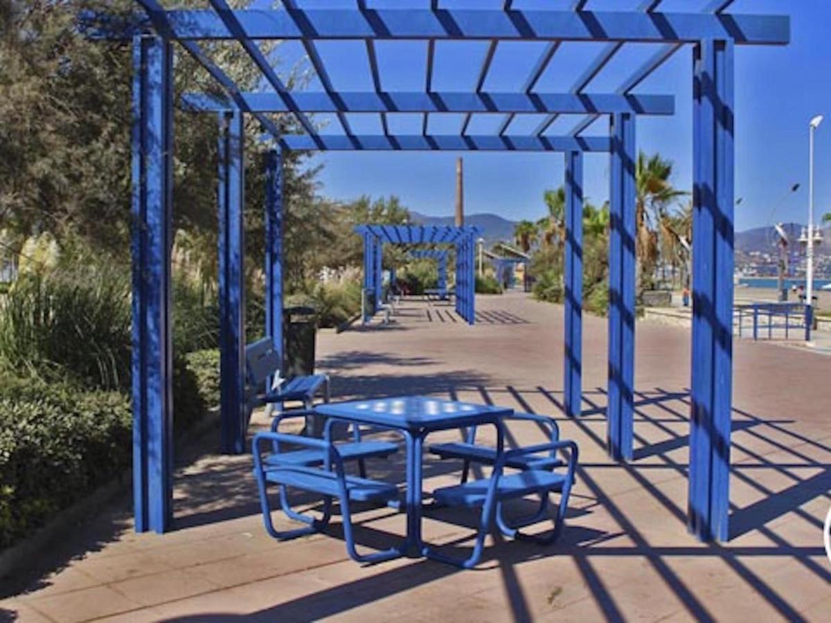 Apartamento Holidays2Malaga Heroe de Sostoa 200 mts de la playa Málaga