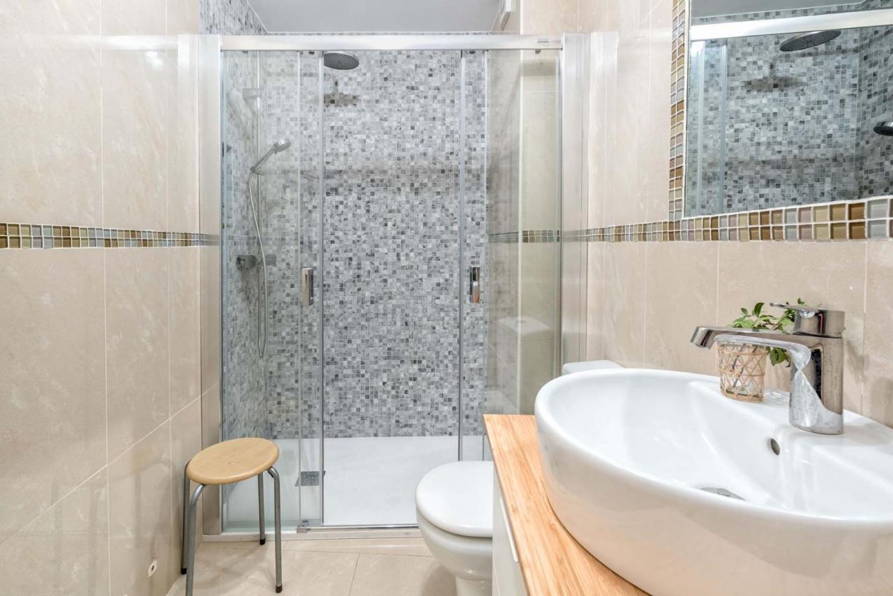 Christina Penthouse In By Solaga Homes Apartamento