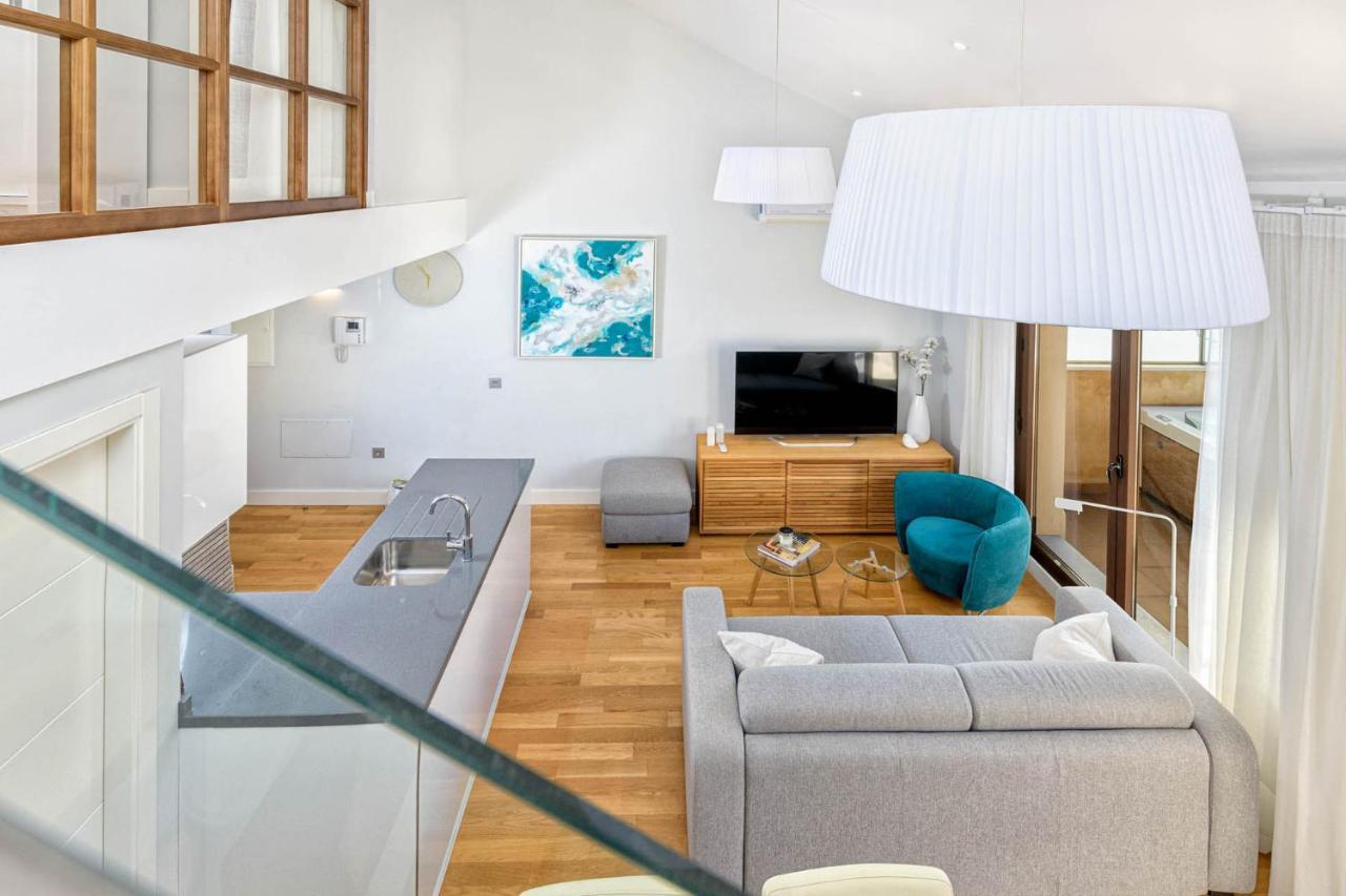 Sebastian Souviron In By Solaga Homes Málaga