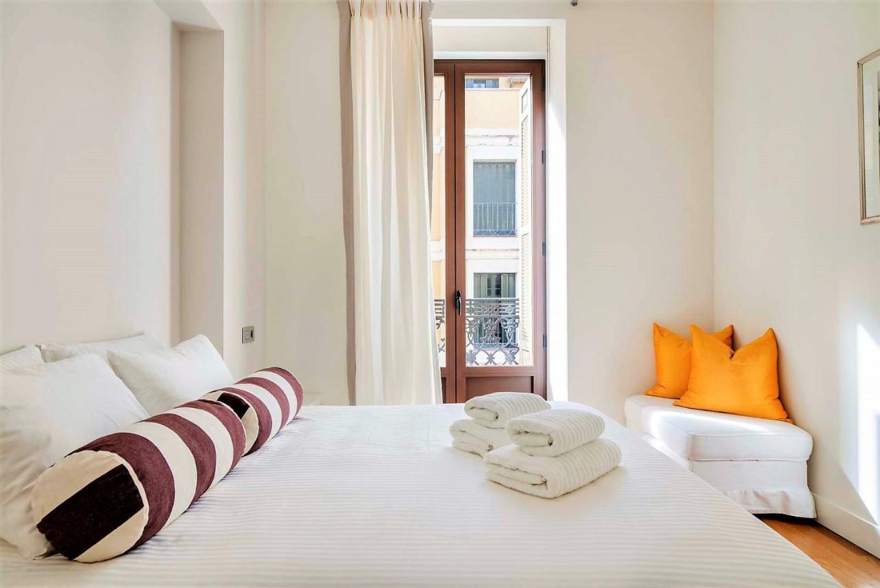 Apartamento Sebastian Souviron In By Solaga Homes Málaga