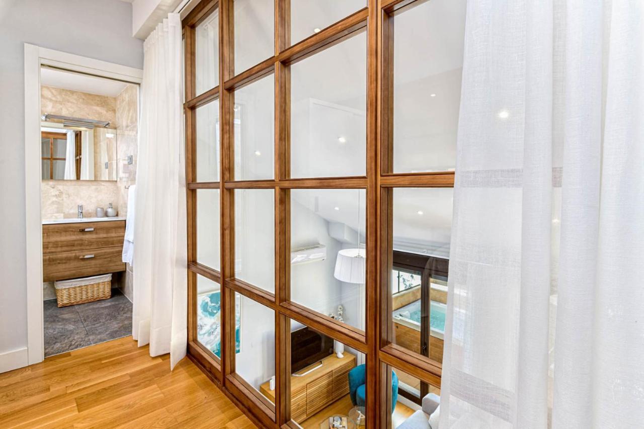 Apartamento Sebastian Souviron In By Solaga Homes Málaga