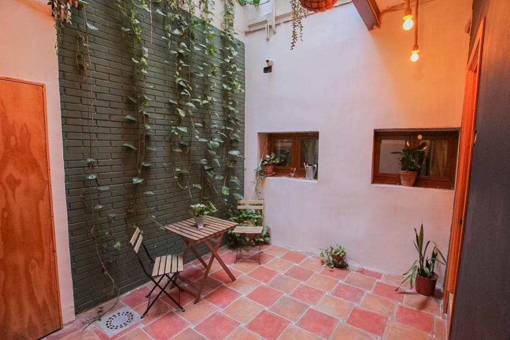 Guest house Barbatuke - Art & Hostel