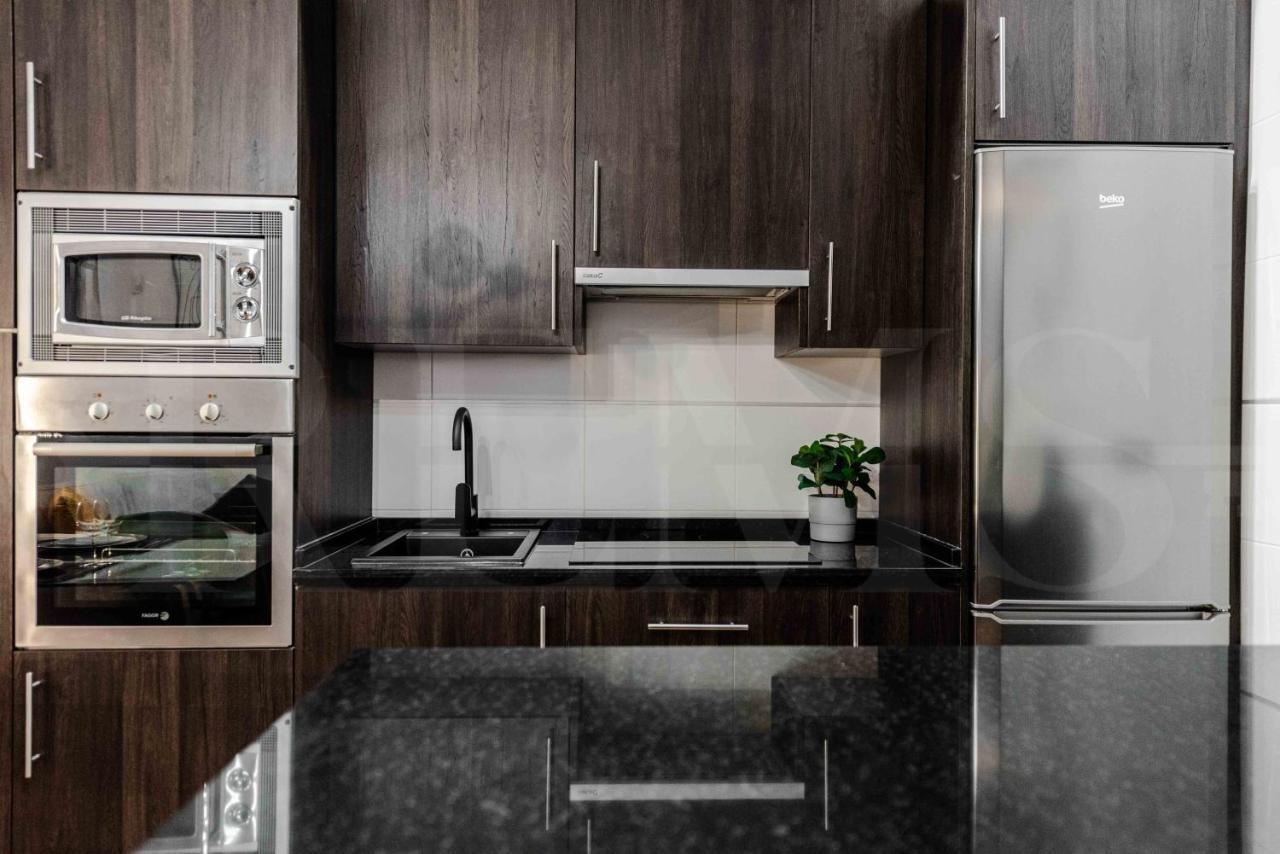 Apartment Deluxe Apartment With Common Swimming Pool - Center *