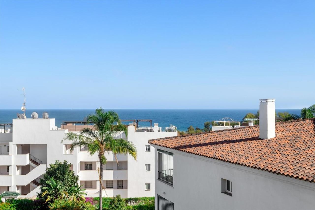 Apartamento Scandinavian Style With Amazing Sea Views And South West Facing Sunny Terrace In Miraflores Walking Distance To The Beach! *
