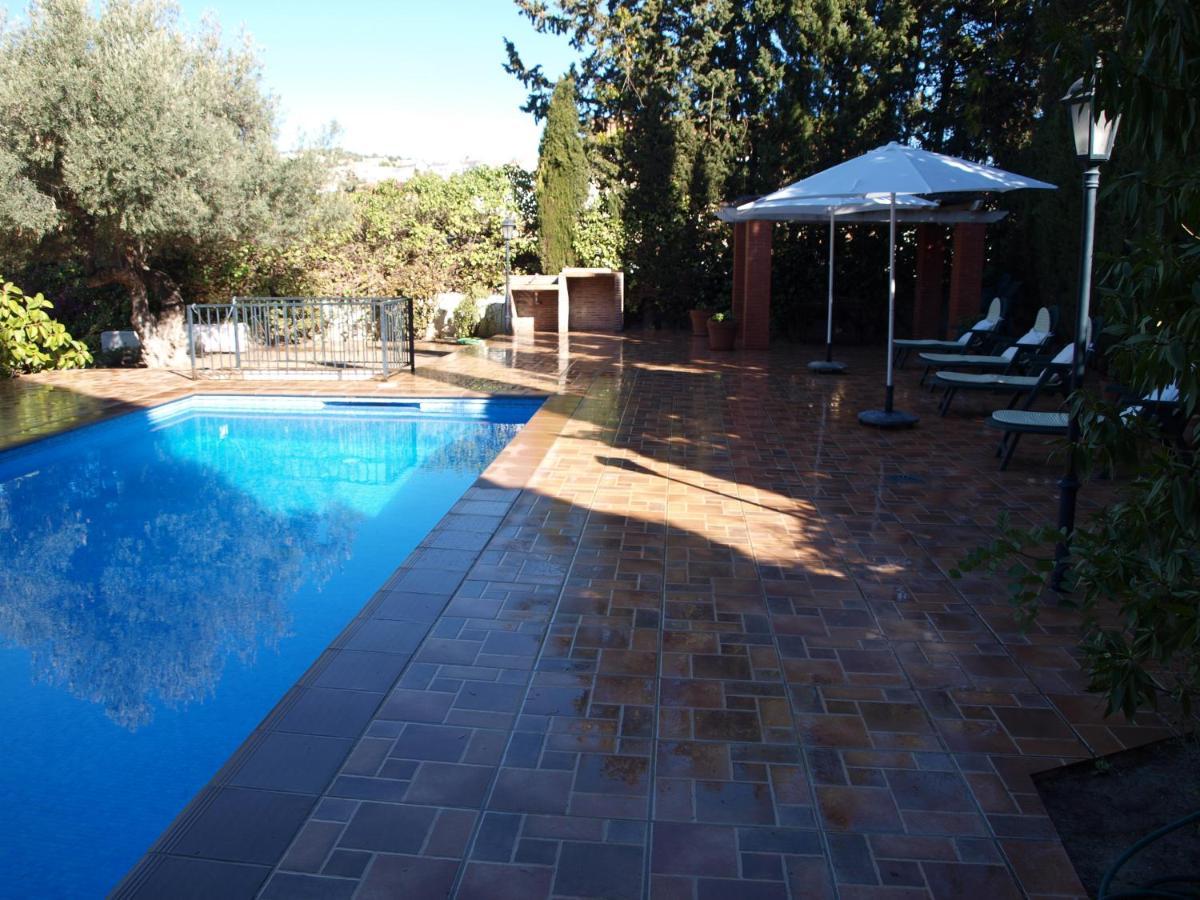 Acogedora Y Amplia Con Piscina Сasa de vacaciones *