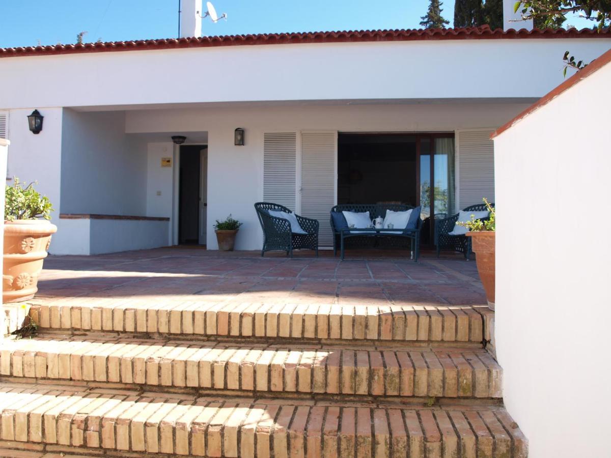 Acogedora Y Amplia Con Piscina Malaga