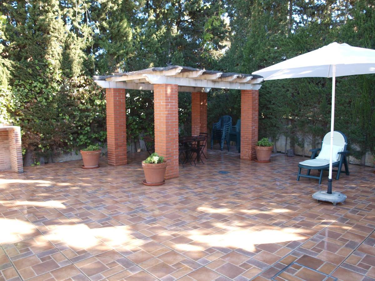 Holiday home Acogedora Y Amplia Con Piscina