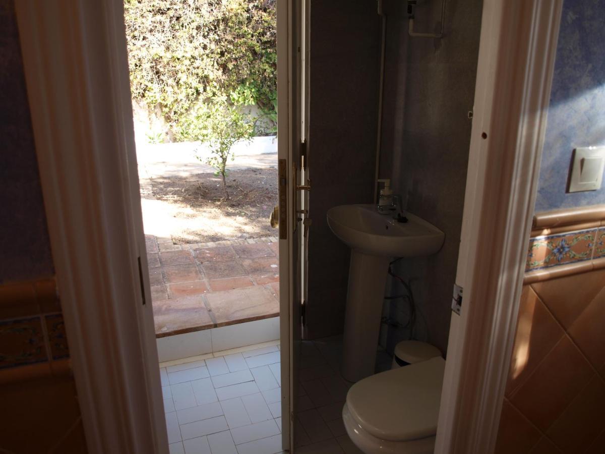 Acogedora Y Amplia Con Piscina Malaga