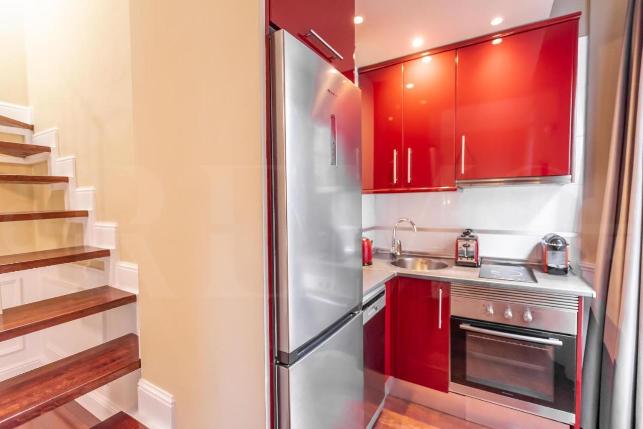 Duplex With Private Rooftop & View On San Juan Church By Rems Apartment