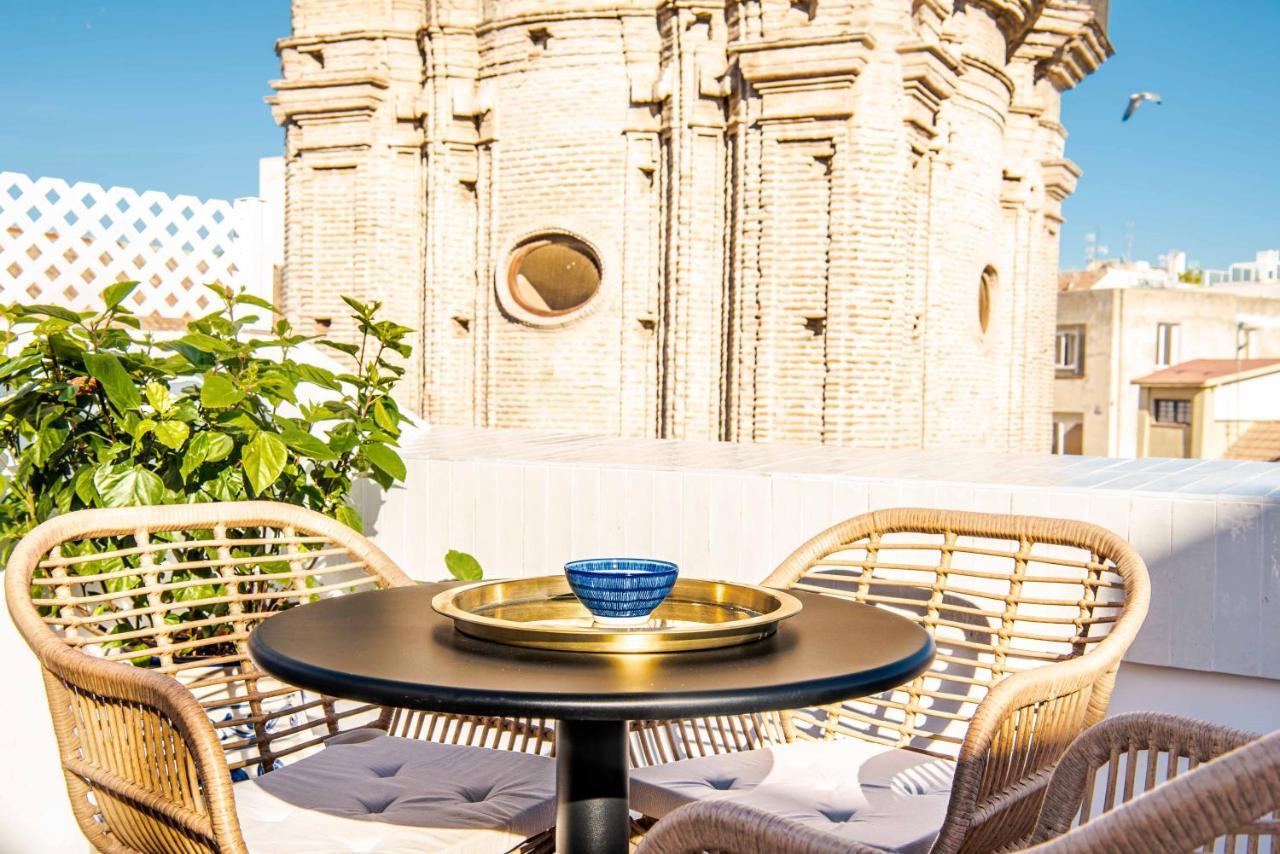 Duplex With Private Rooftop & View On San Juan Church By Rems Apartment