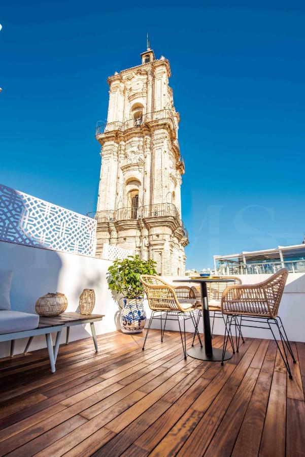 Duplex With Private Rooftop & View On San Juan Church By Rems Apartment