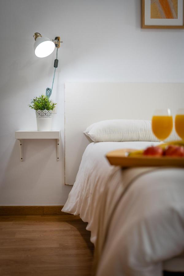 Historic Centre Mitjana Apartment