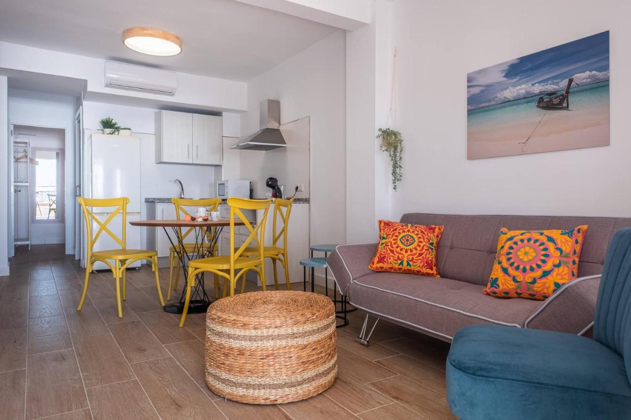 Hh Relax Seafront Apartamento Málaga