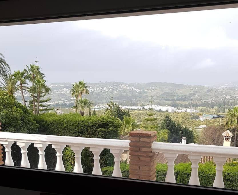 Villa Beautiful 9 Bedroom With And Pool. *