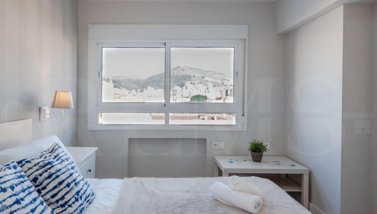 Spacious With A View - Historic Center By Rems