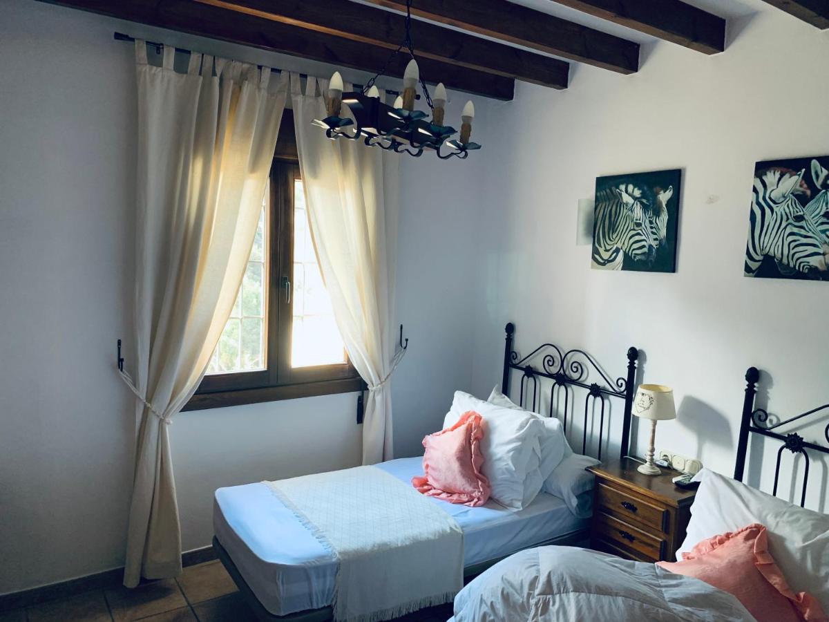 Villa Beautiful & Casa Huerta Del Rio *