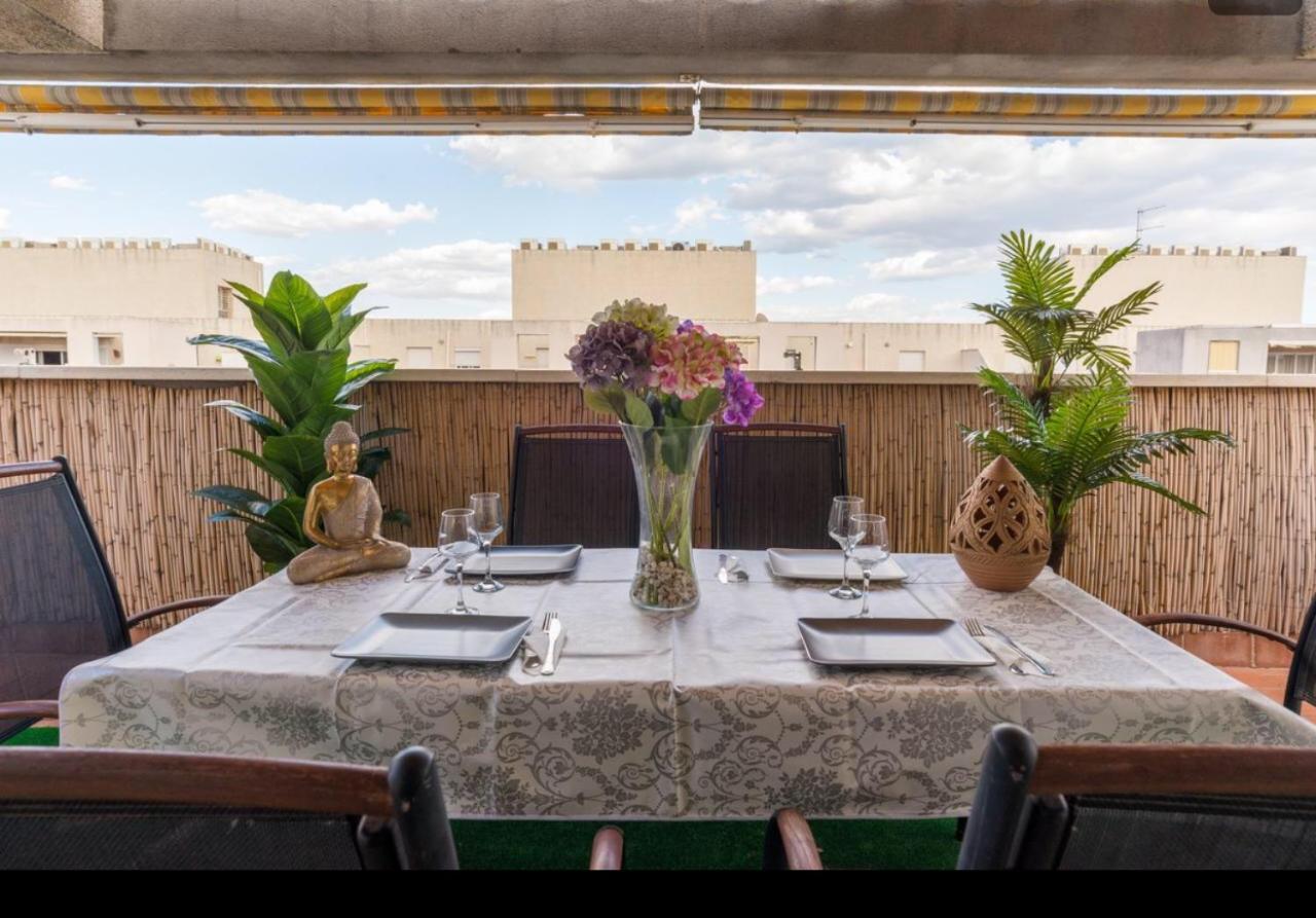 Apartamento Lujoso Atico Parking Free Málaga