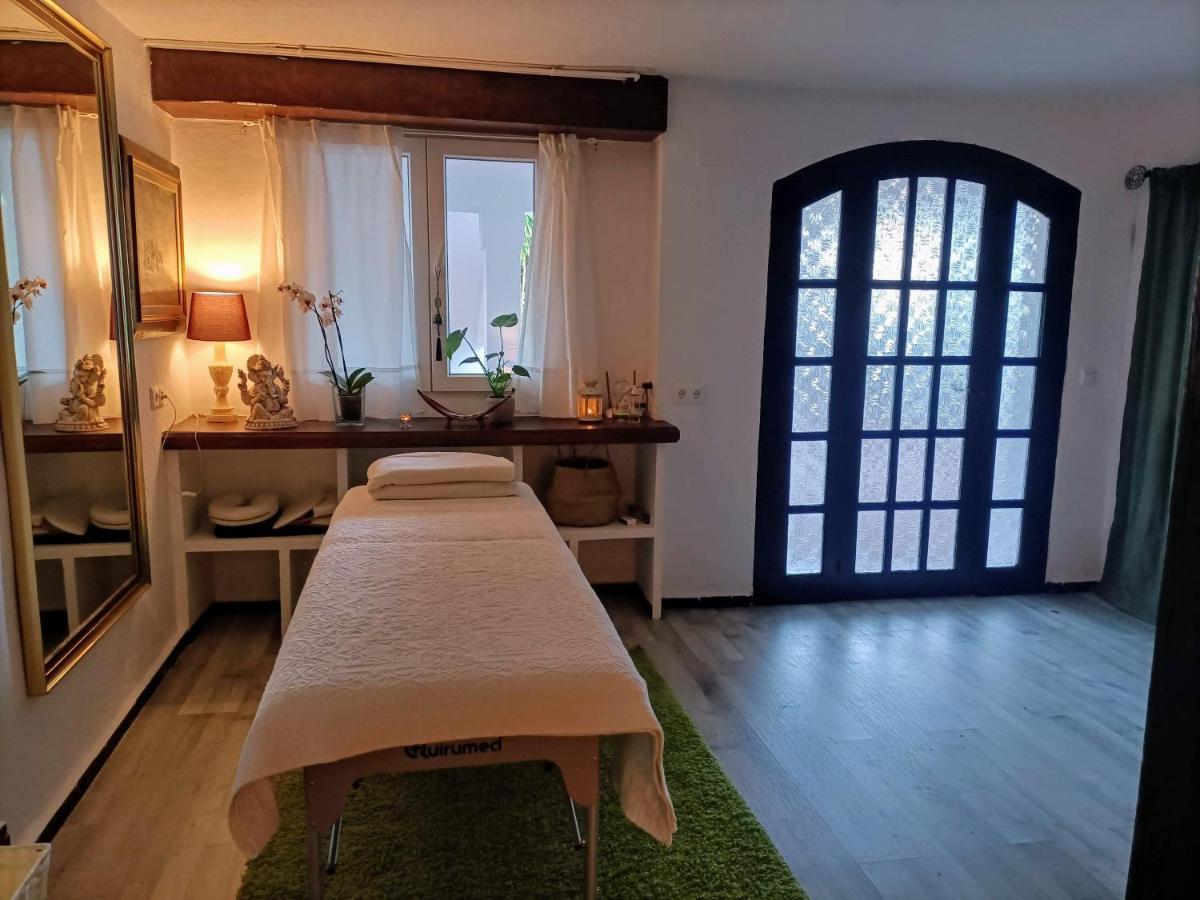 Tottam Art & Healthy Garden Lodge
