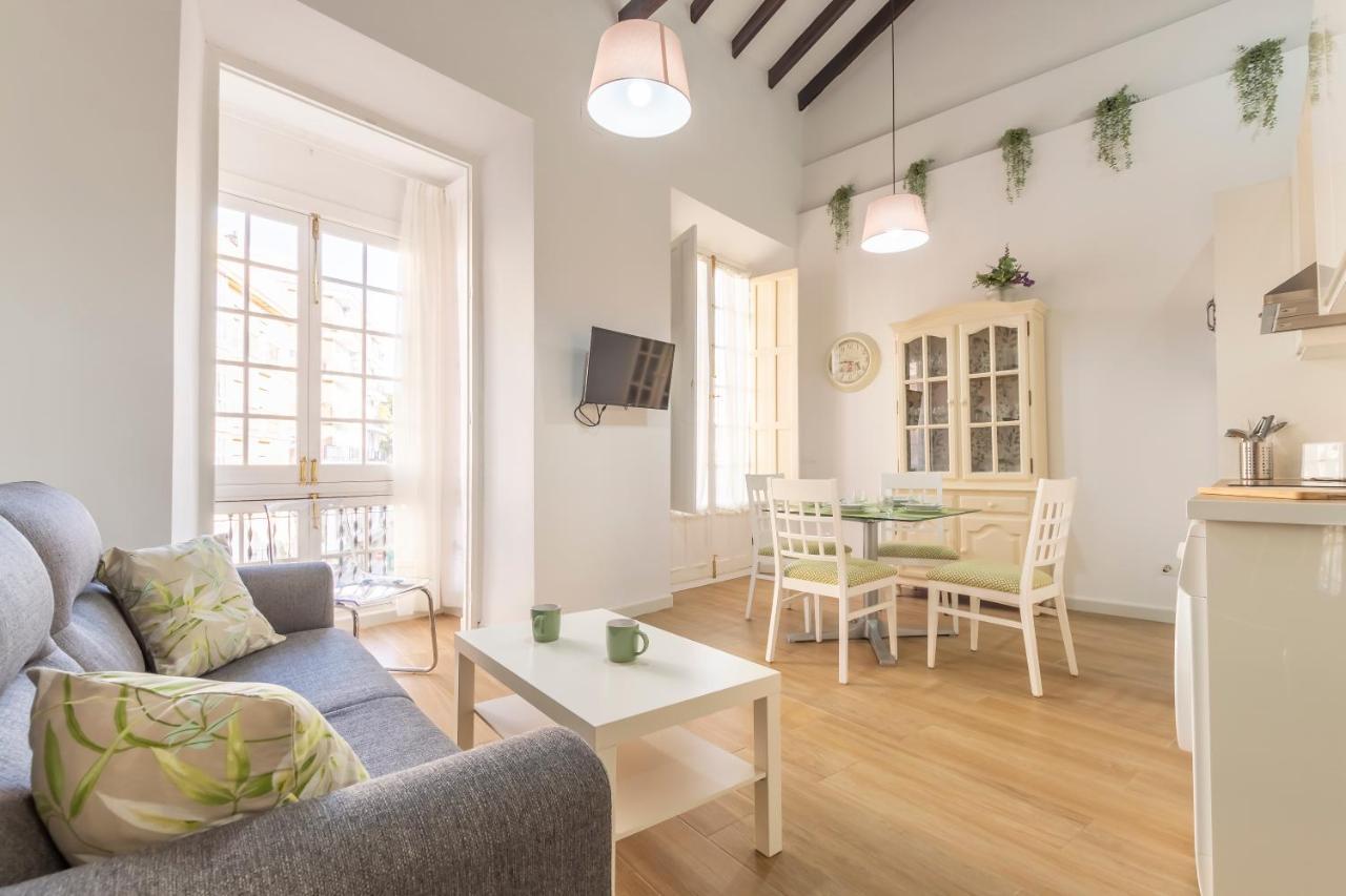 Apartment Sanders Jacaranda - Inviting Two-bedroom Downtown Malaga