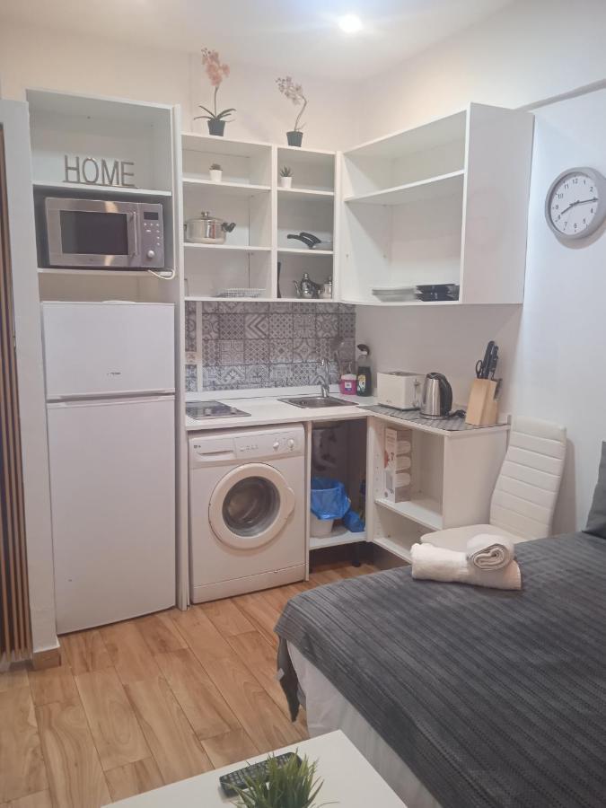 Estudio Cerca Del Carrefour Rosaleda Malaga