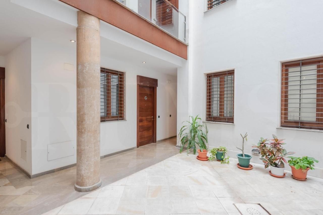 Apartment Cozy In The Heart Of By Rems