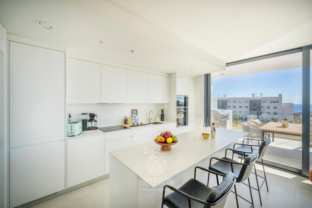 Apartamento Exclusive. Location. Sea Views. Higueron West Málaga