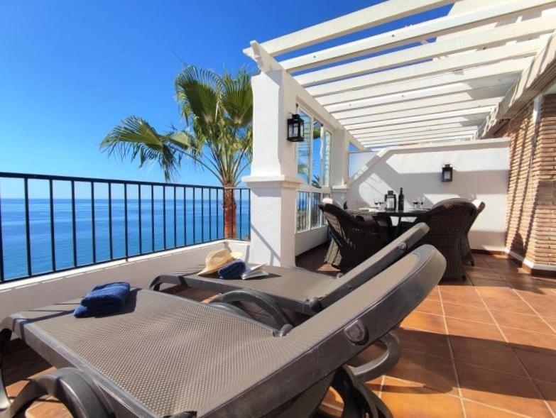 Amazing 2 Bedroom 2 Bathroom In Ladera De Mar, Nerja *