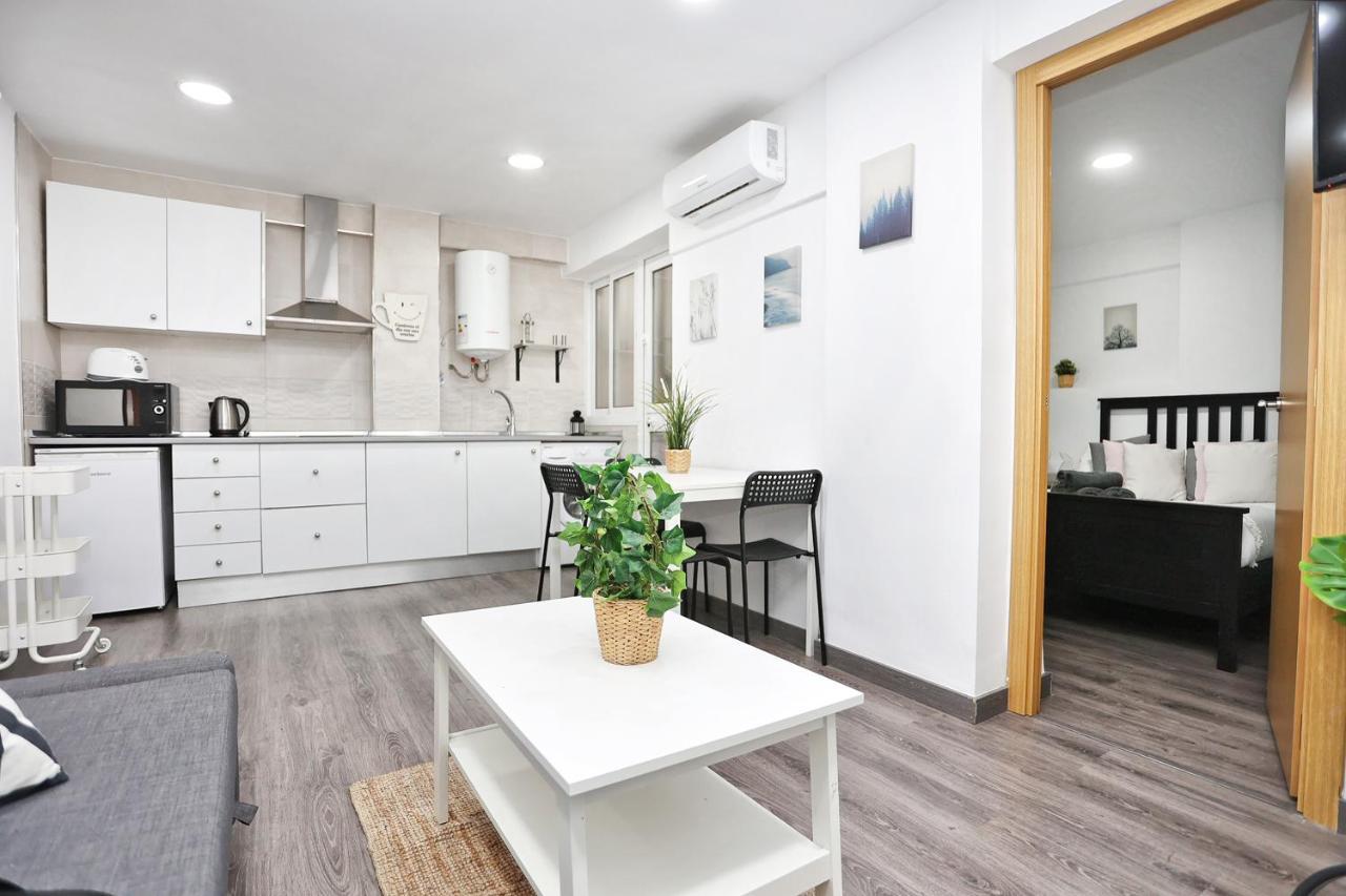 Holidays2malaga Goya - Zona Huelin & 500 Mts De La Playa Apartment Malaga