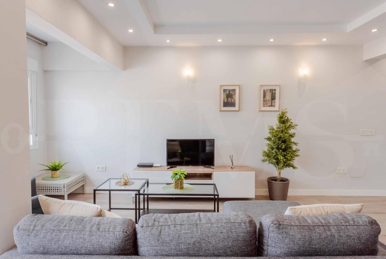 Spacious With A View - Historic Center By Rems * Málaga