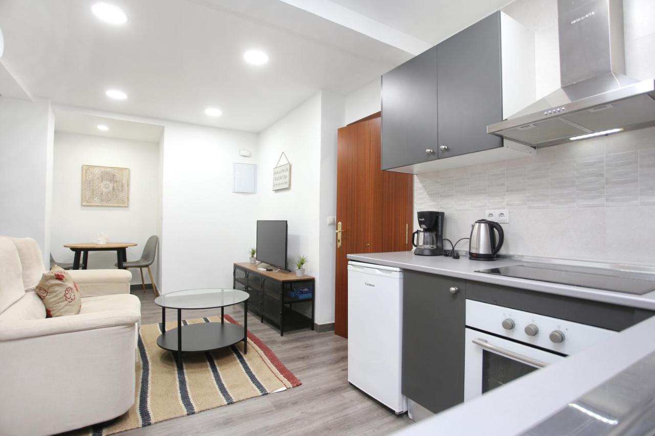 Apartamento En Calle Mendoza - Zona Huelin&300 Mts De La Playa *