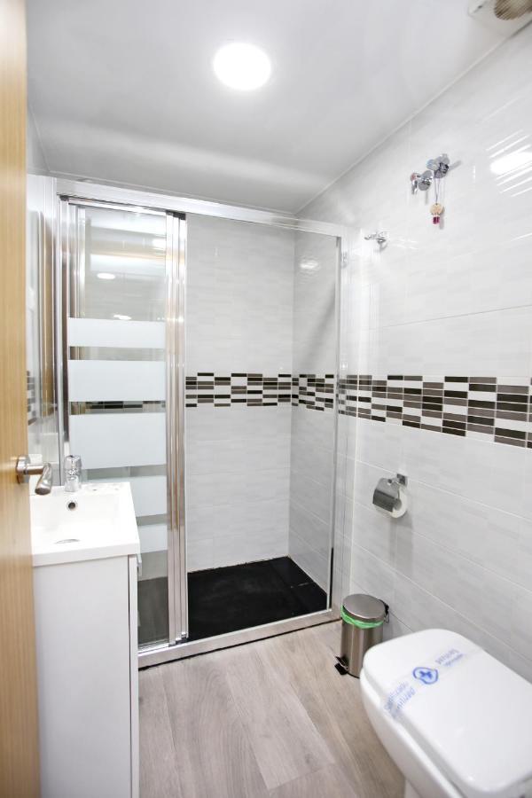Apartamento En Calle Mendoza - Zona Huelin&300 Mts De La Playa