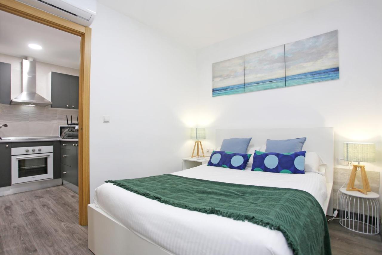 Apartamento En Calle Mendoza - Zona Huelin&300 Mts De La Playa Apartamento