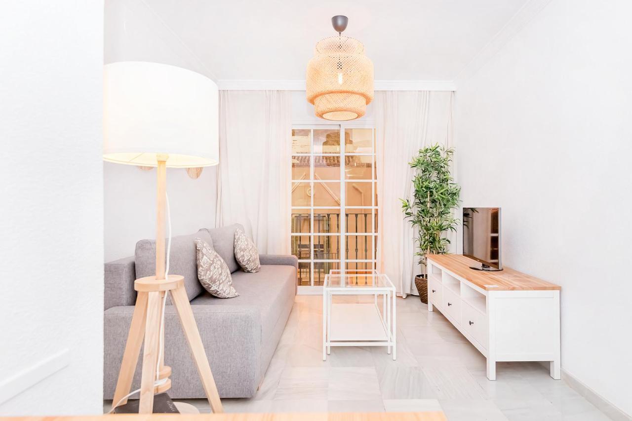 Bhost - La Maestranza Apartamento *