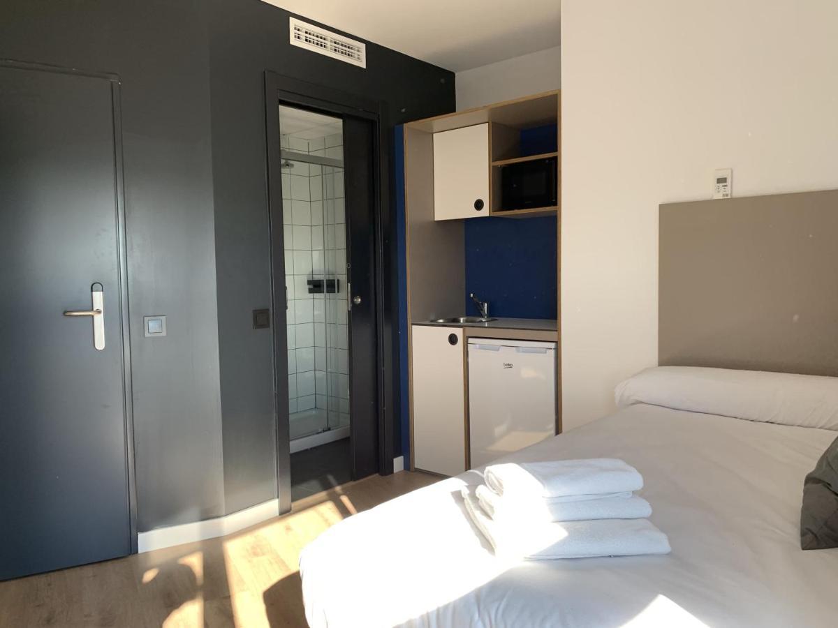 Residencia De Estudiantes Xior Teatinos Solo Estudiantes Apartment Malaga