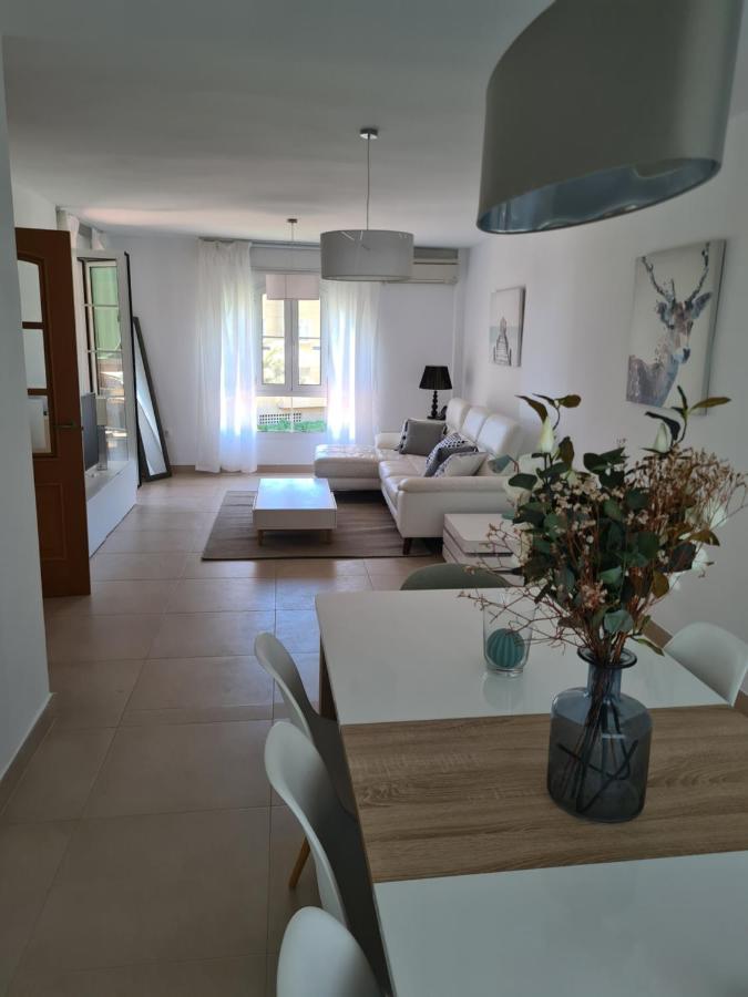 Cozy Beach Apartment Malaga