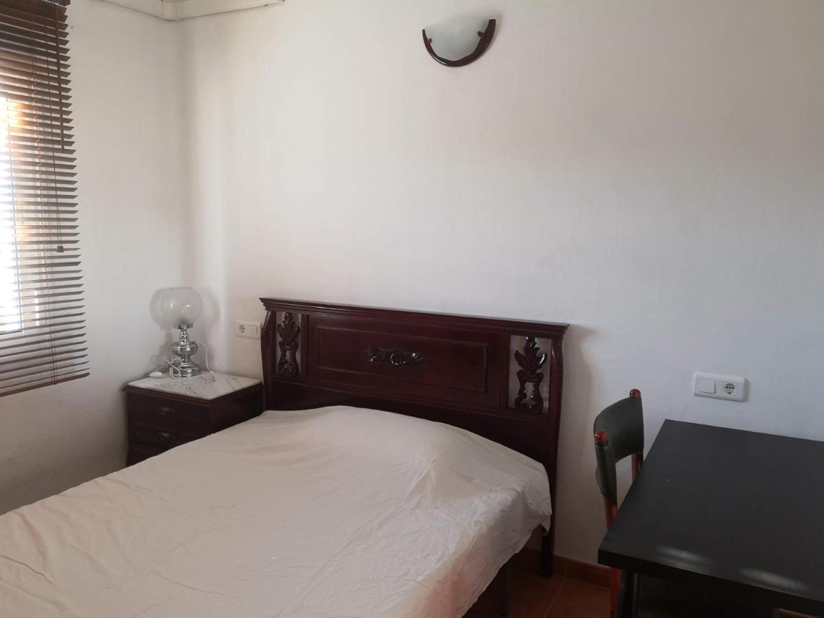 Apartamento De Tres En Carranque