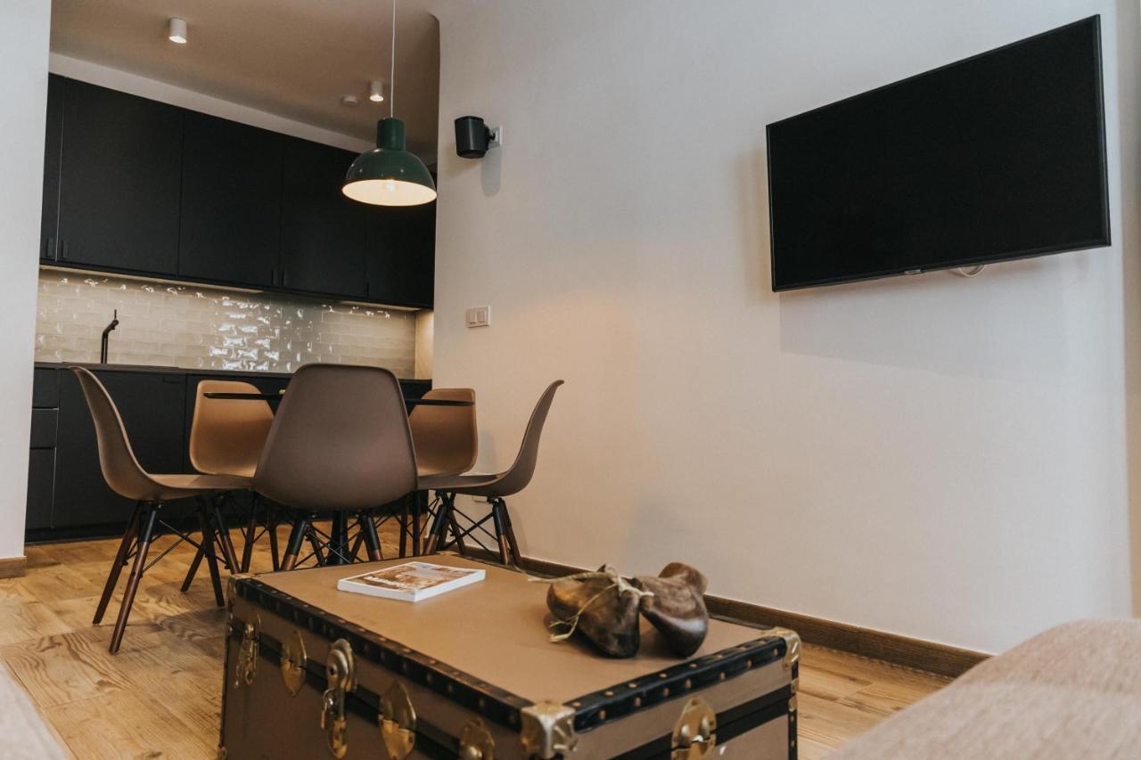 Contemporary Industrial By Rems Malaga