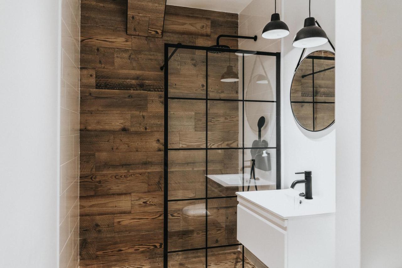 Contemporary Industrial By Rems Malaga