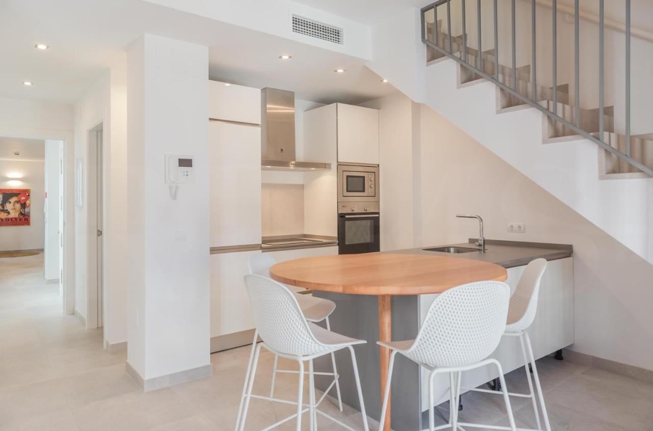 Apartment Penthouse & Private Rooftop In The Heart Of By Rems *