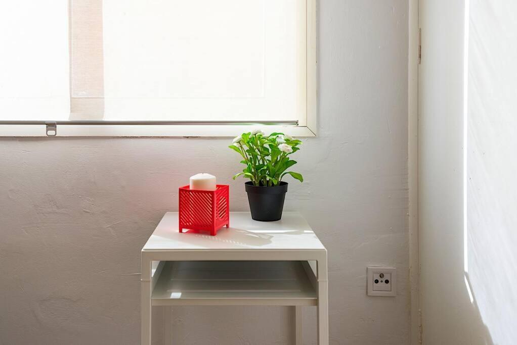 Sohocenter 2 Young People Only Apartment Malaga