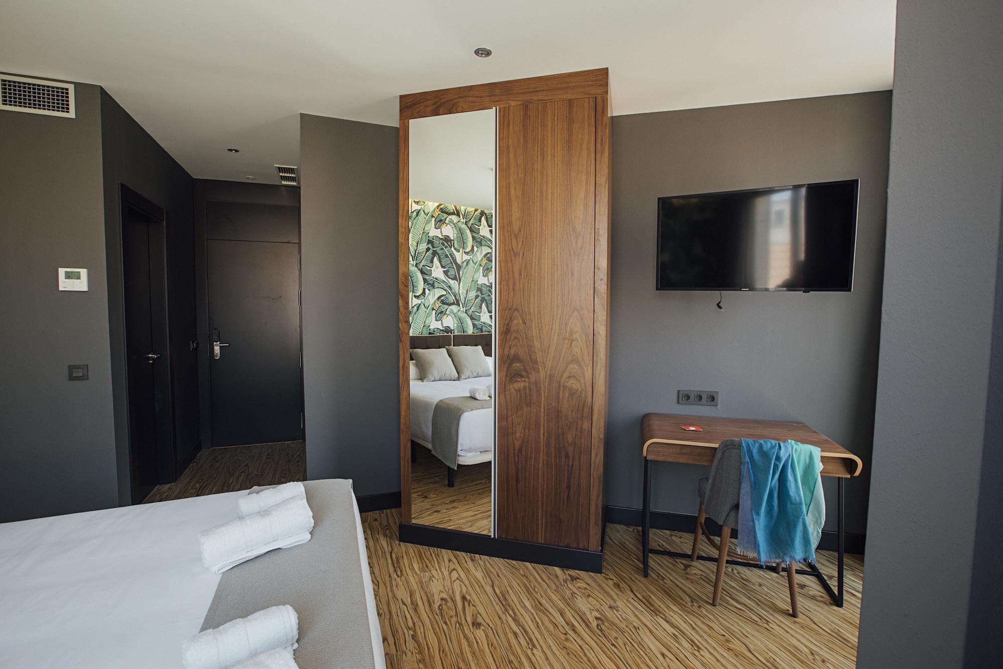 Premium Hotel