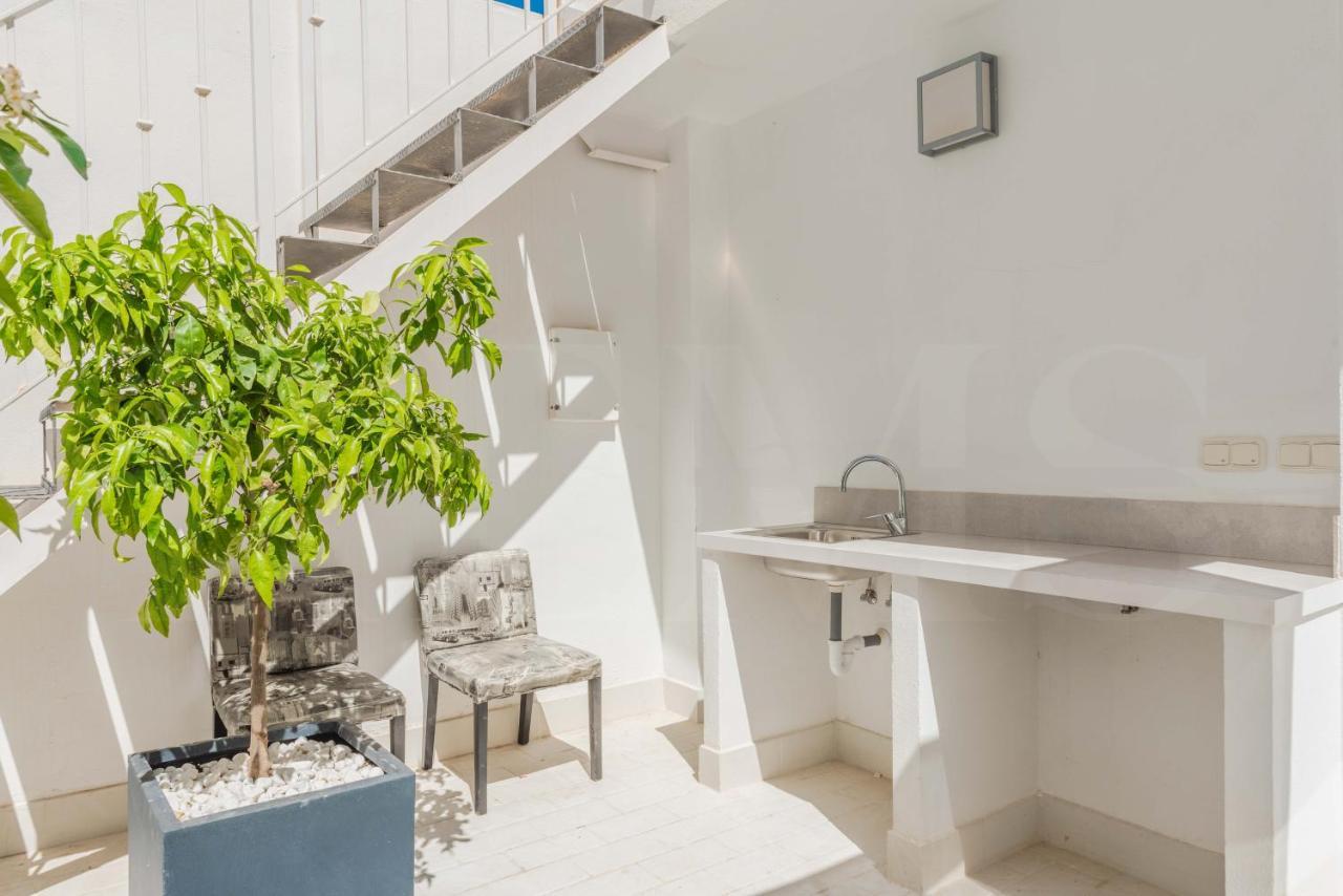 Penthouse & Private Rooftop In The Heart Of By Rems Apartment