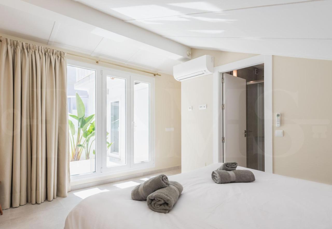 Apartment Penthouse & Private Rooftop In The Heart Of By Rems Malaga