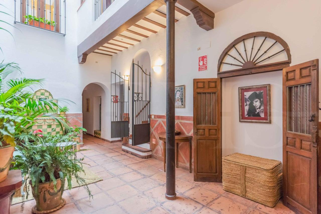 Penthouse & Private Rooftop In The Heart Of By Rems Apartment