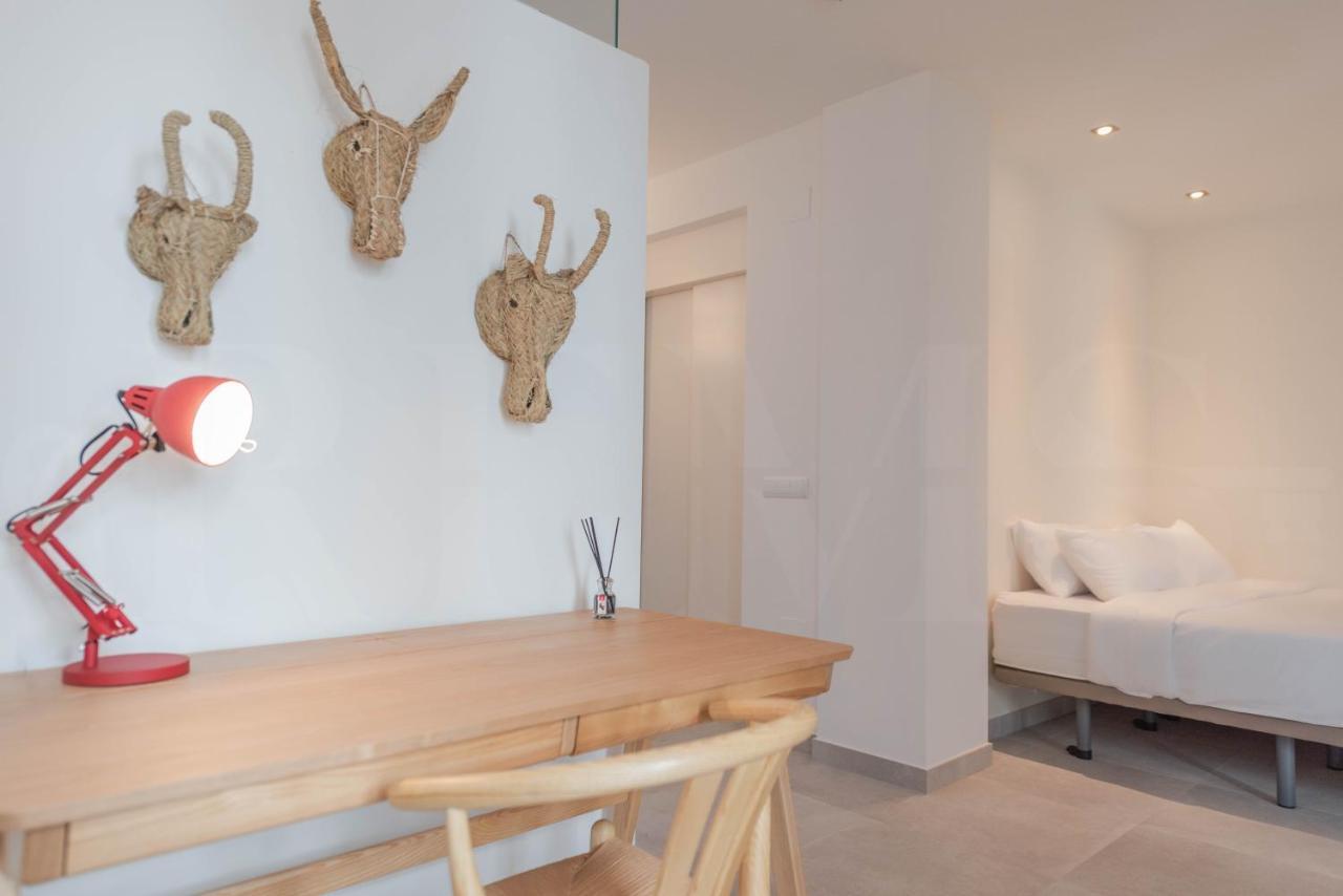 Penthouse & Private Rooftop In The Heart Of By Rems