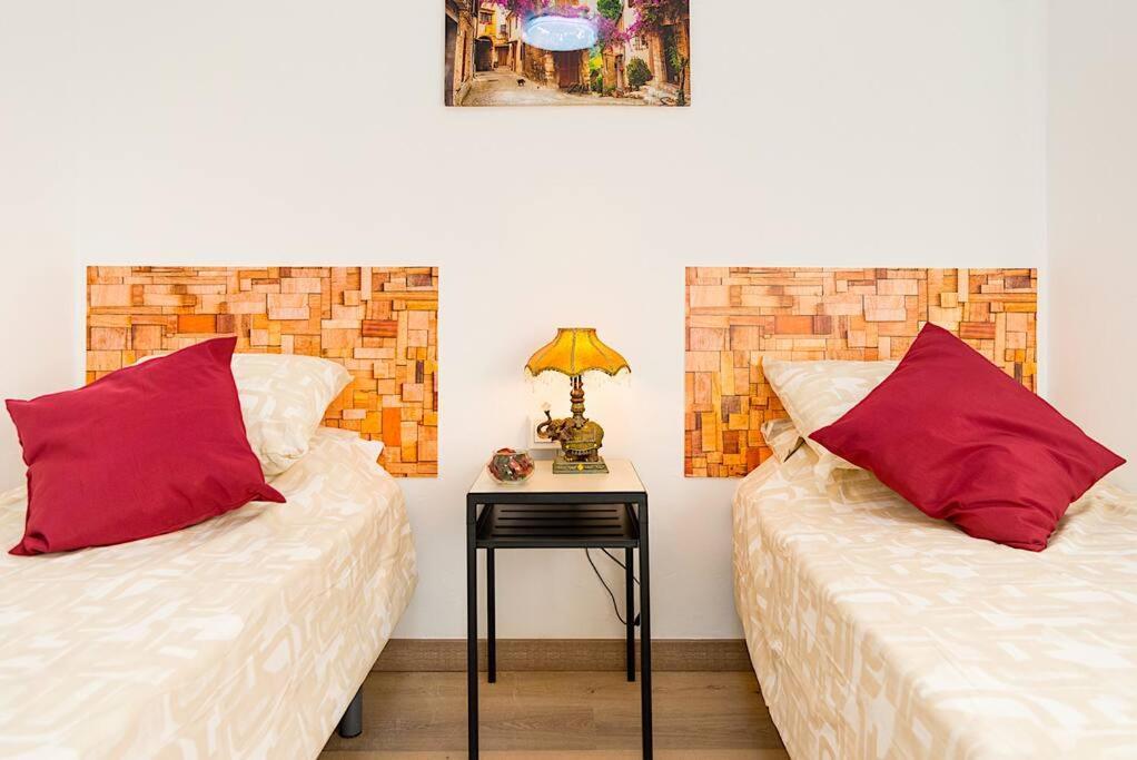 Sohocenter 2 Young People Only Apartment *