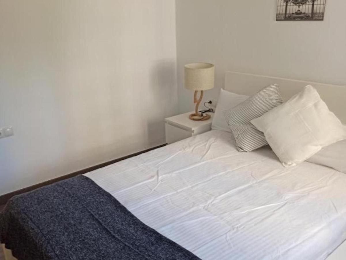 Apartamento Holidays2malaga Reyna Manescau Apartments- Zona Huelin & 450 Mts De La Playa Málaga